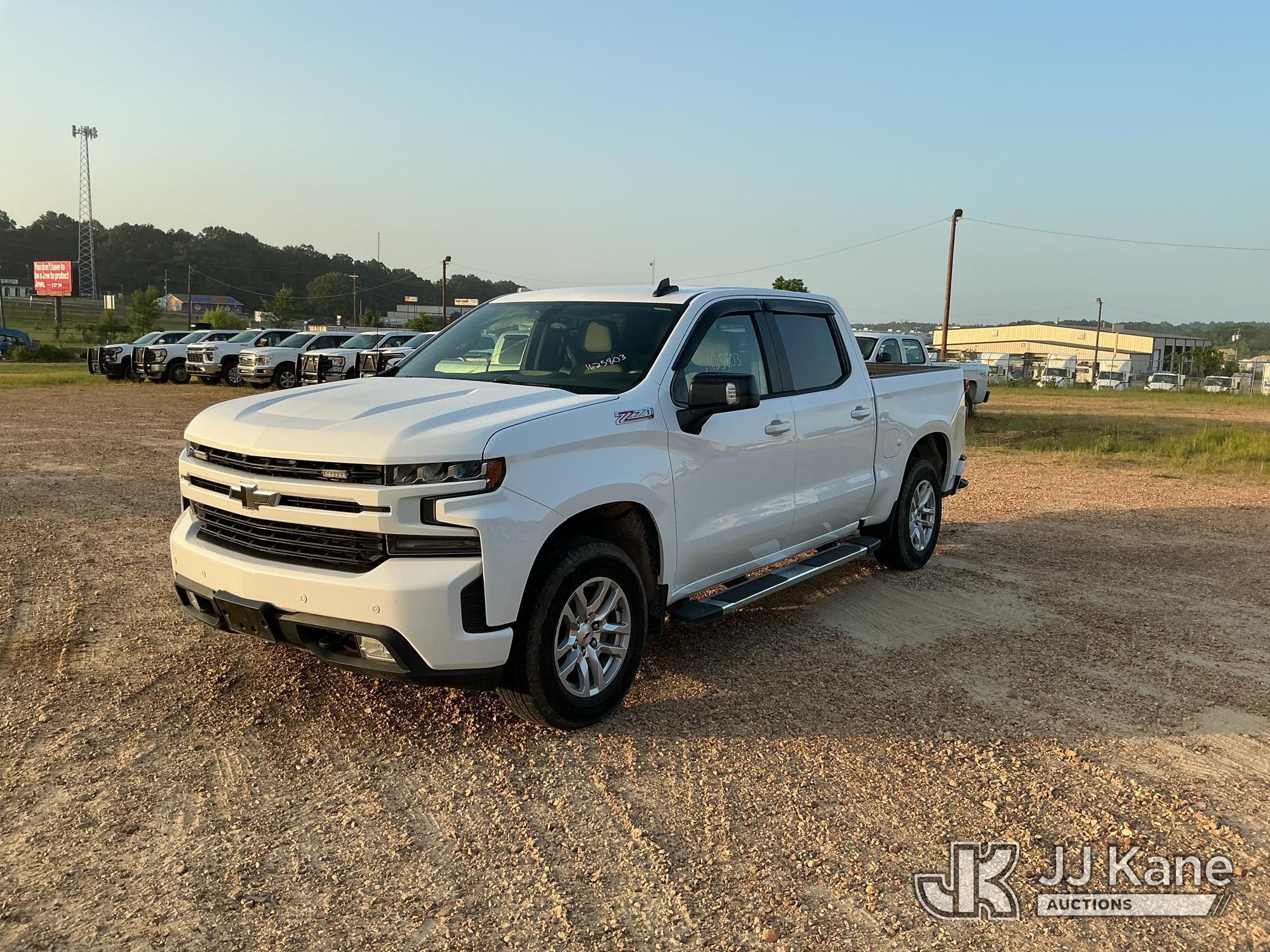 2020 CHEVROLET Silverado 1500 4x4 in Byram, MS