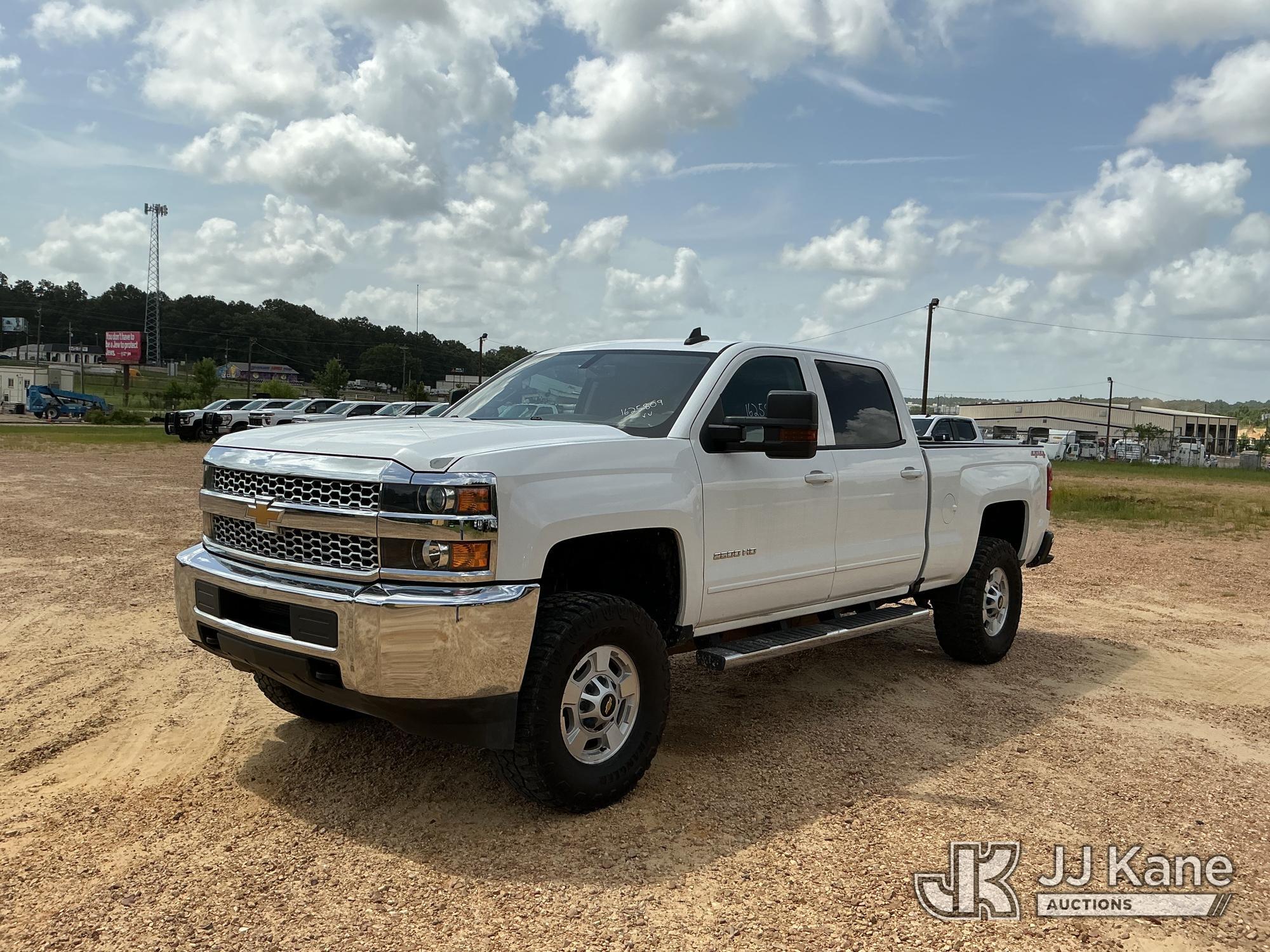 2019 CHEVROLET Silverado 2500HD 4x4 in Byram, MS