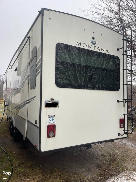 2022 Keystone Montana 3121RL in castalia OH