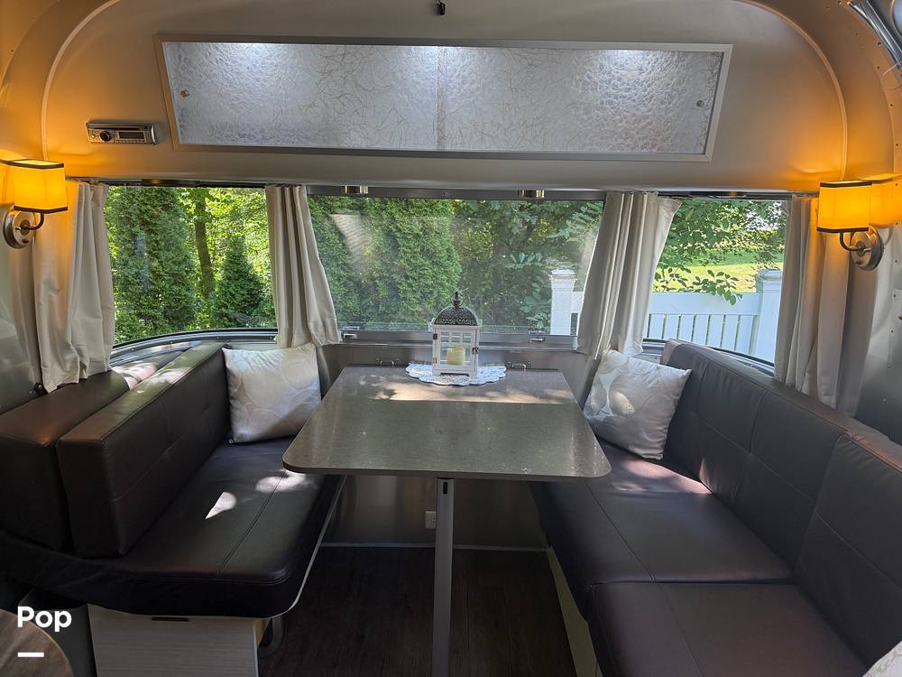 2019 Airstream International 27FB Queen Serenity in hanover MA