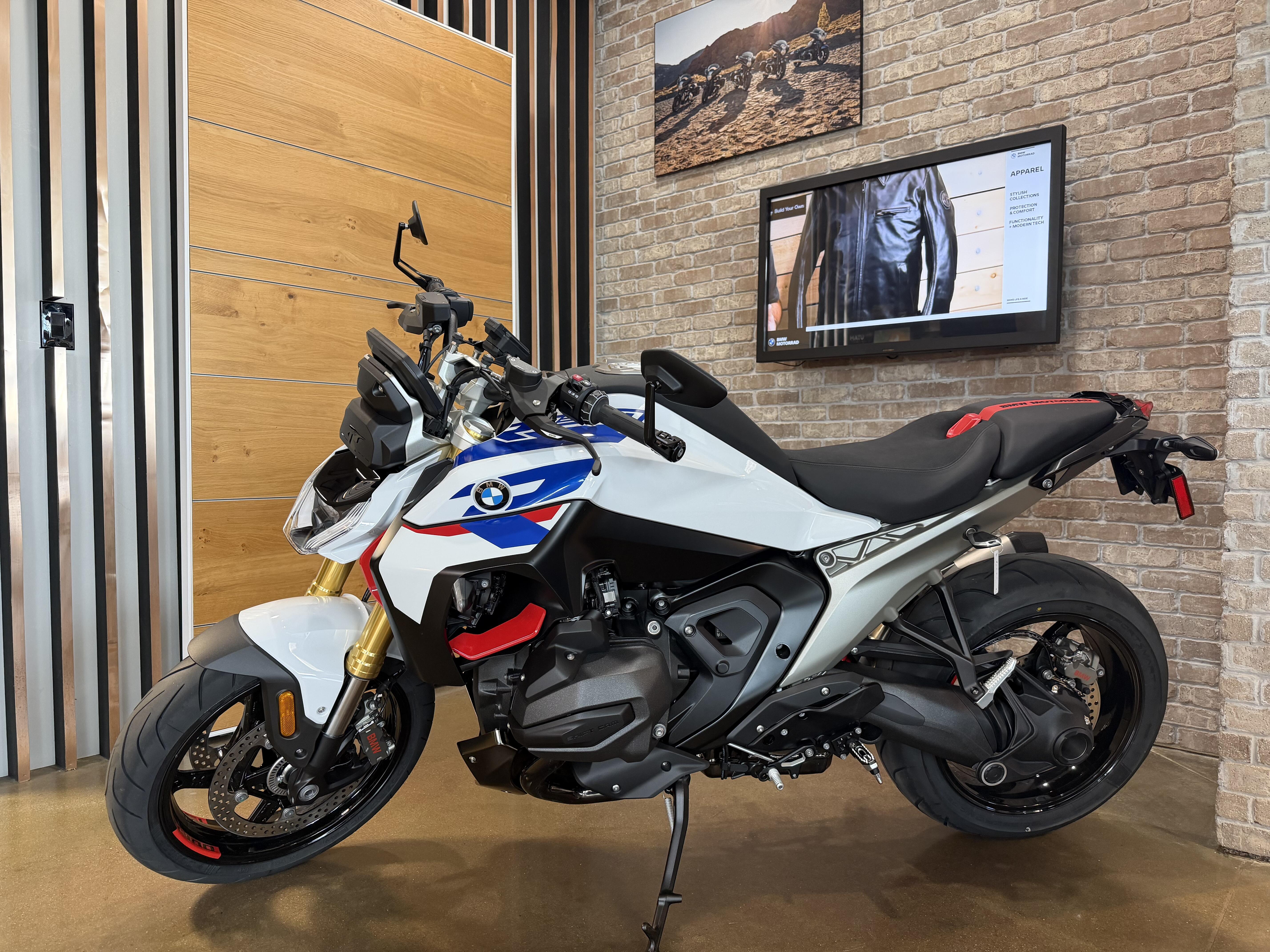 2026 BMW R1300R in Sandy, UT