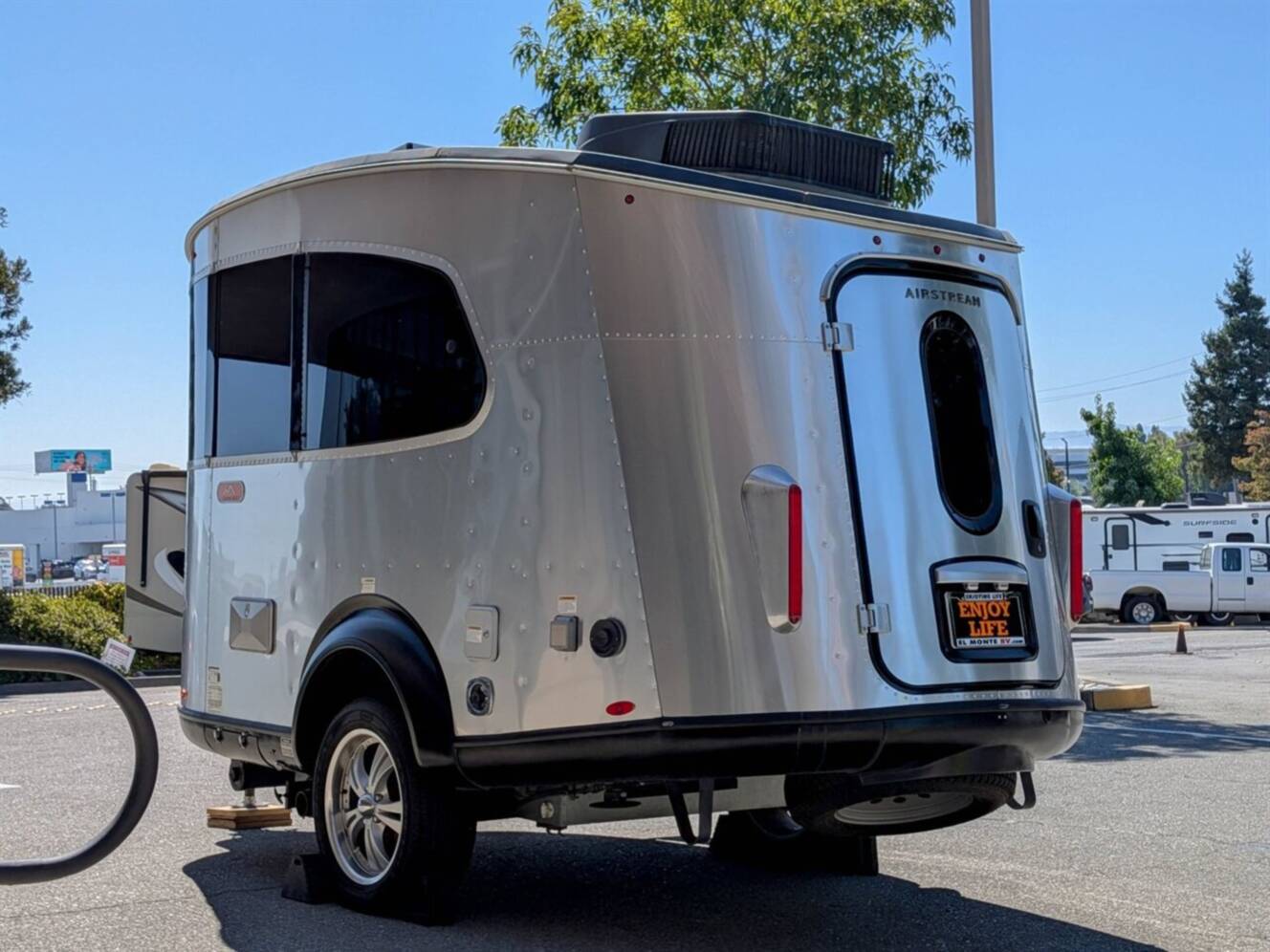 A photo of this 2017 Airstream Basecamp 16