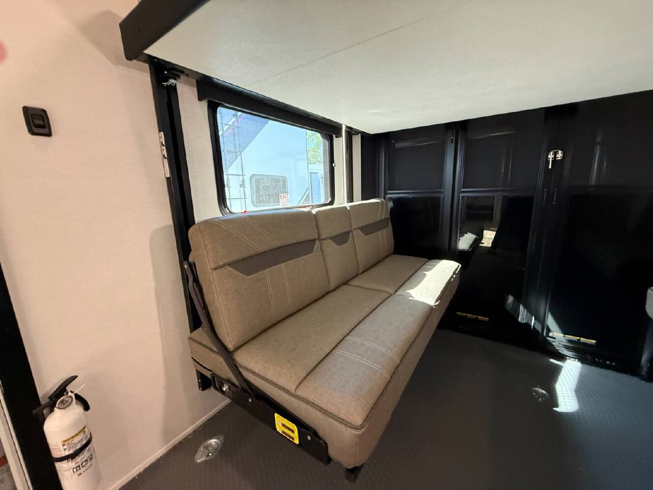 A photo of this 2026 Alliance Valor 32A10