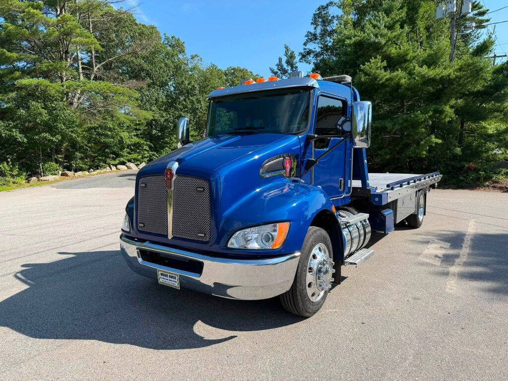 2022 KENWORTH T270 in Upton, MA