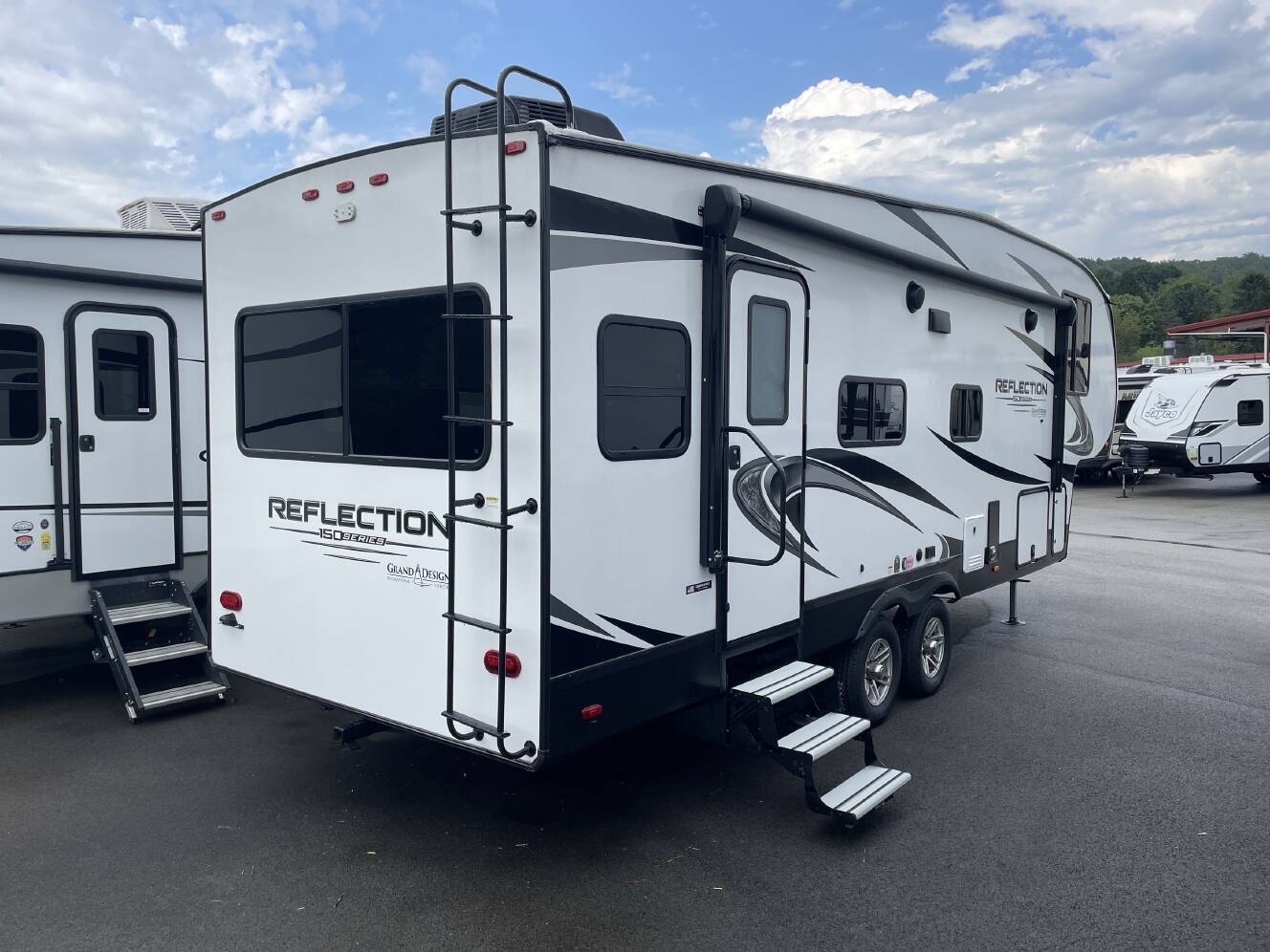 A photo of this 2022 Grand Design REFLECTION 150 SERIES 260RD