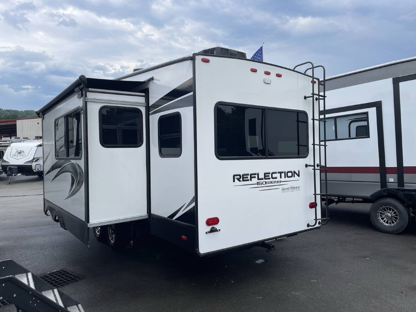 A photo of this 2022 Grand Design REFLECTION 150 SERIES 260RD