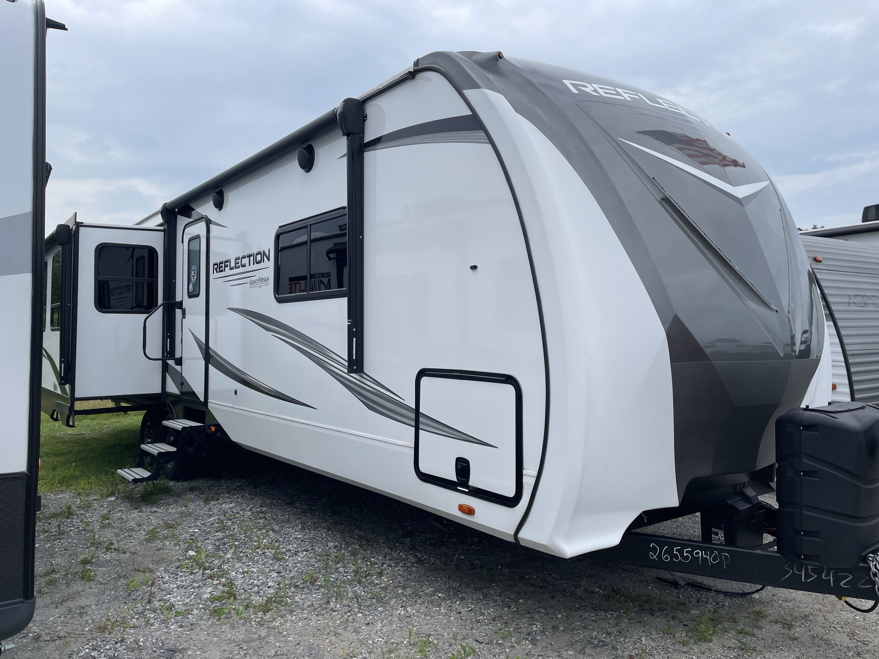 2023 Grand Design REFLECTION 315RLTS RV