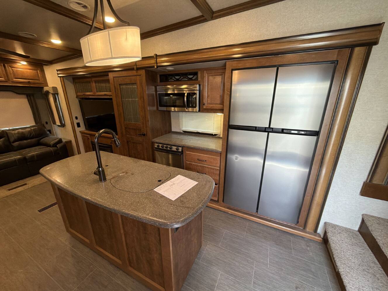 A photo of this 2017 Heartland BIG COUNTRY 3560SS