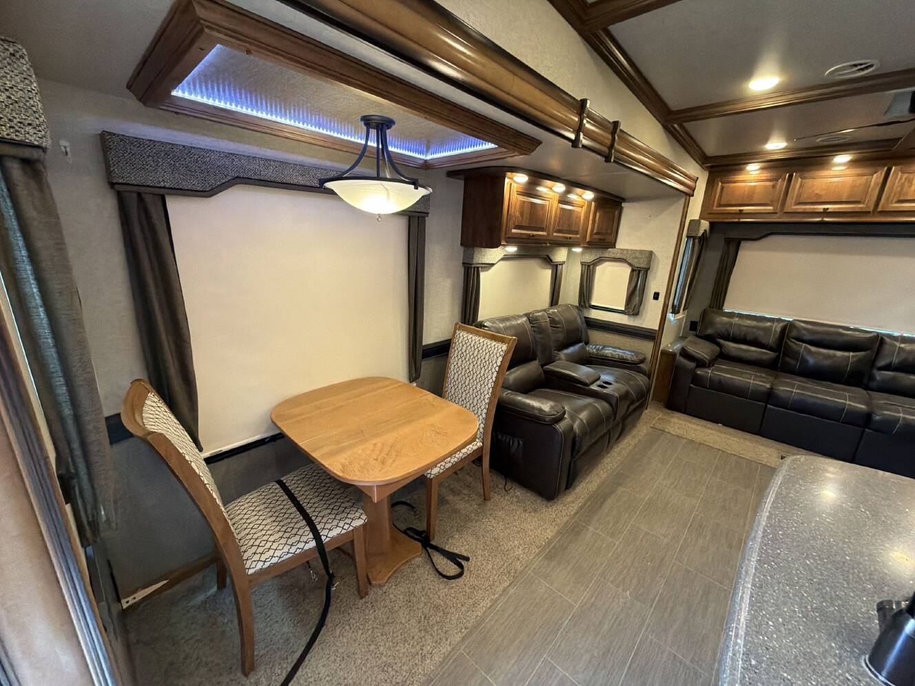 A photo of this 2017 Heartland BIG COUNTRY 3560SS