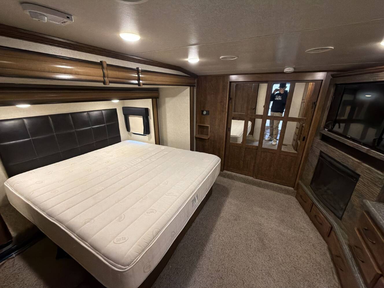 A photo of this 2017 Heartland BIG COUNTRY 3560SS