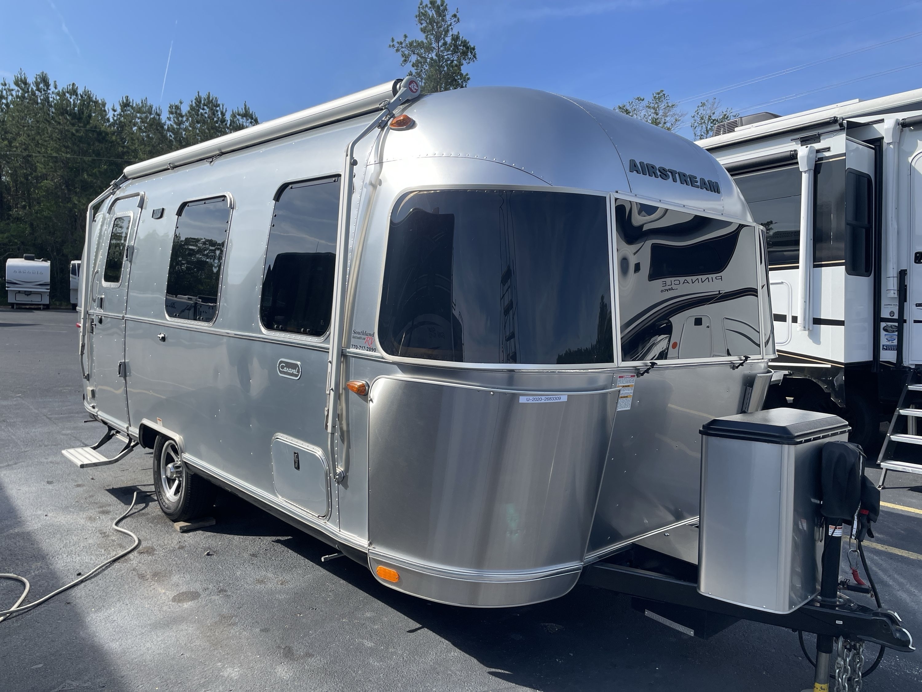 2020 Airstream CARAVEL 22FB RV
