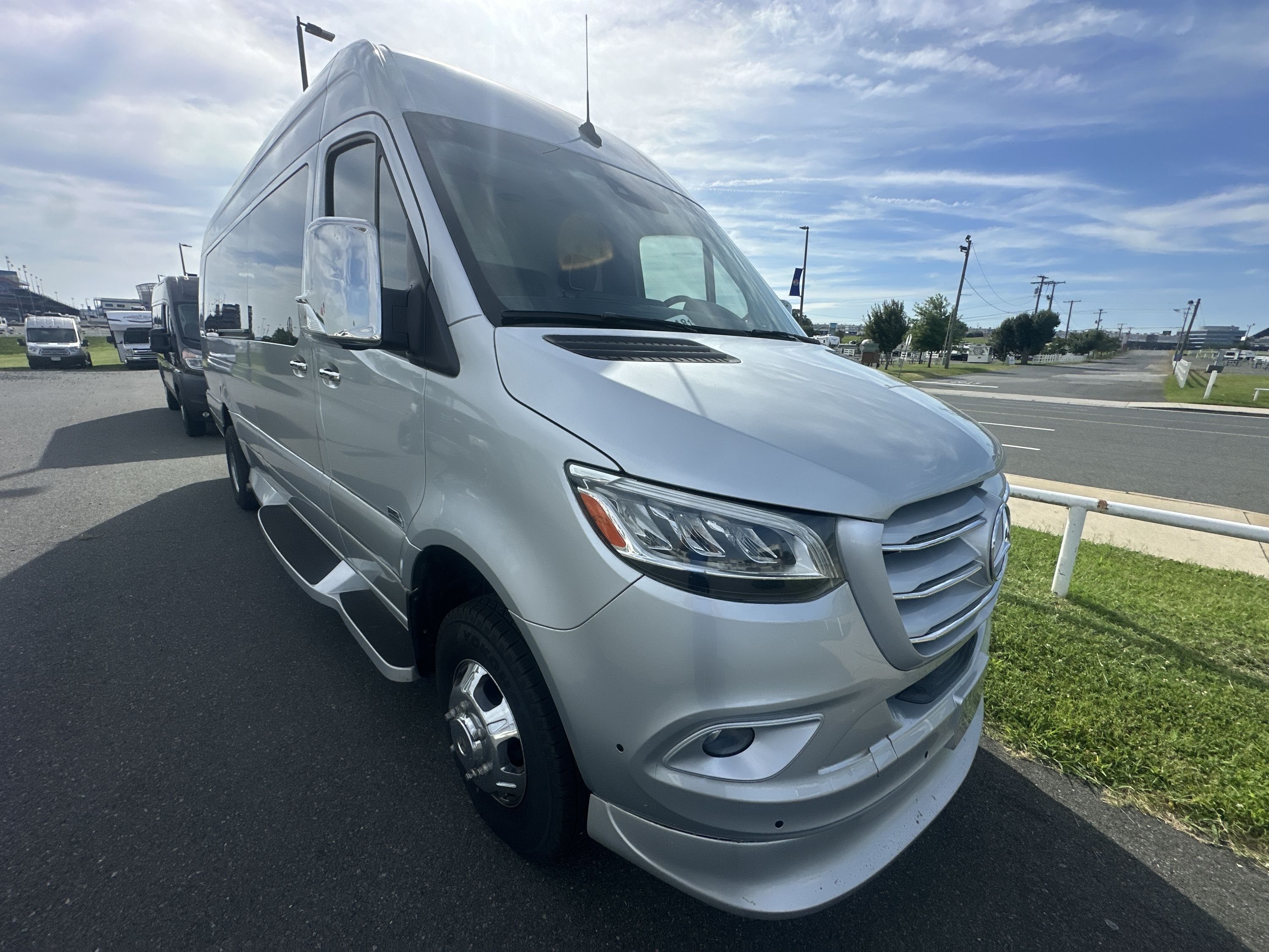 2021 Midwest Automotive Design LUXE CRUISER 170EXT 3500HT SINGLE in concord NC