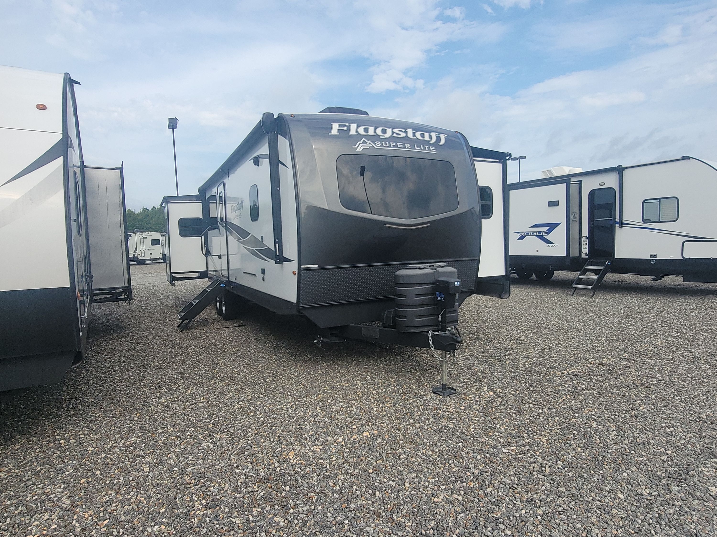 2025 Forest River FLAGSTAFF SUPER LITE 29RLS in ashland VA