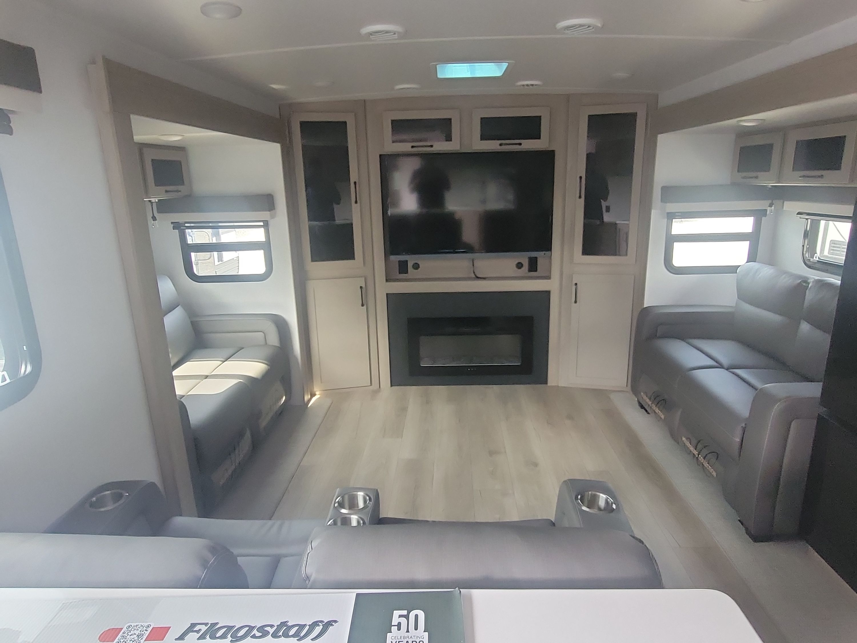 2025 Forest River FLAGSTAFF SUPER LITE 29RLS in ashland VA
