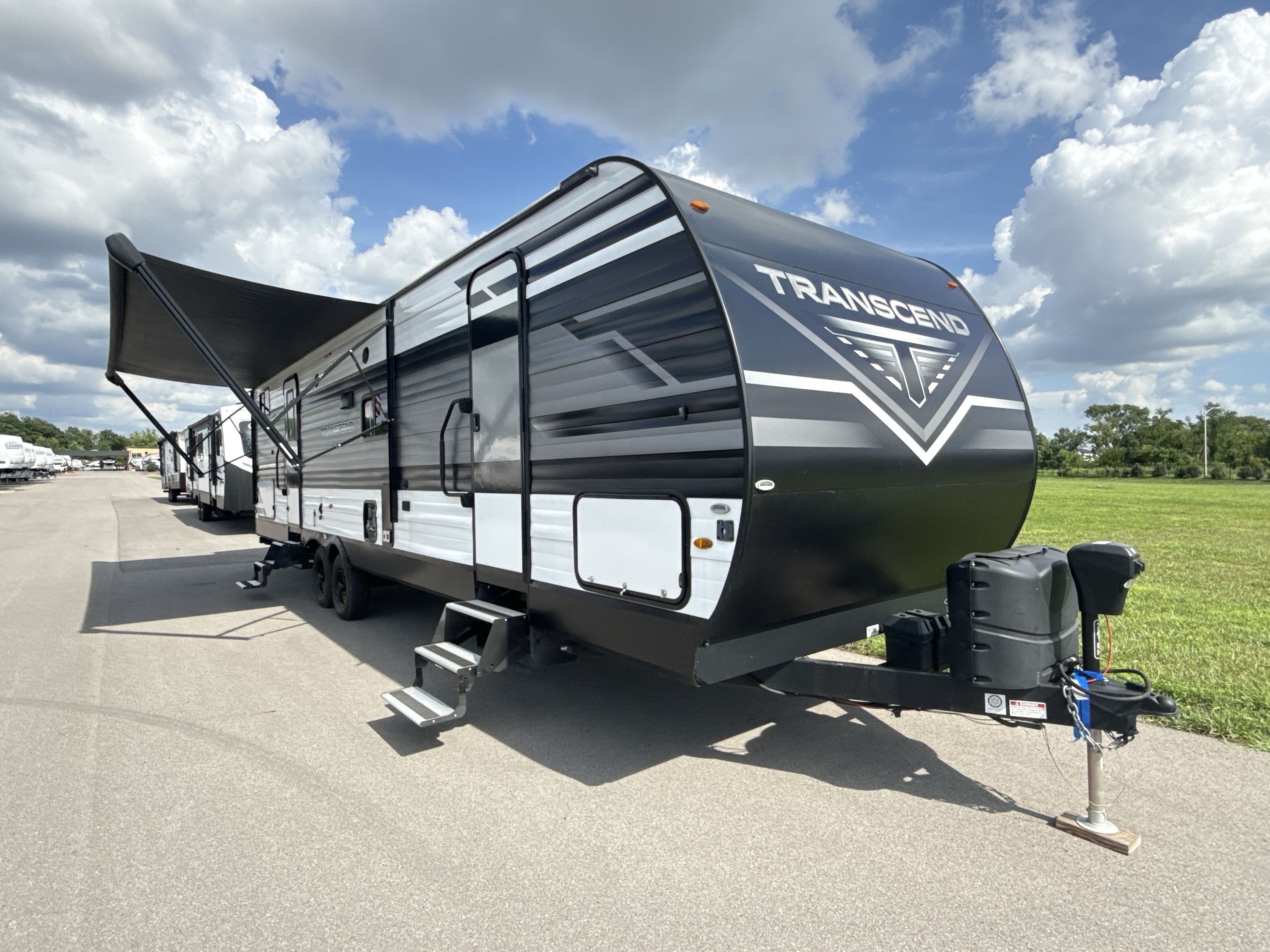 2023 Grand Design TRANSCEND XPLOR 321BH in murfreesboro TN