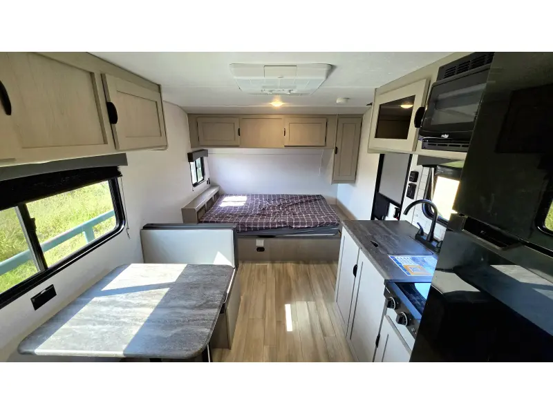 2024 Coachman Clipper 18BH