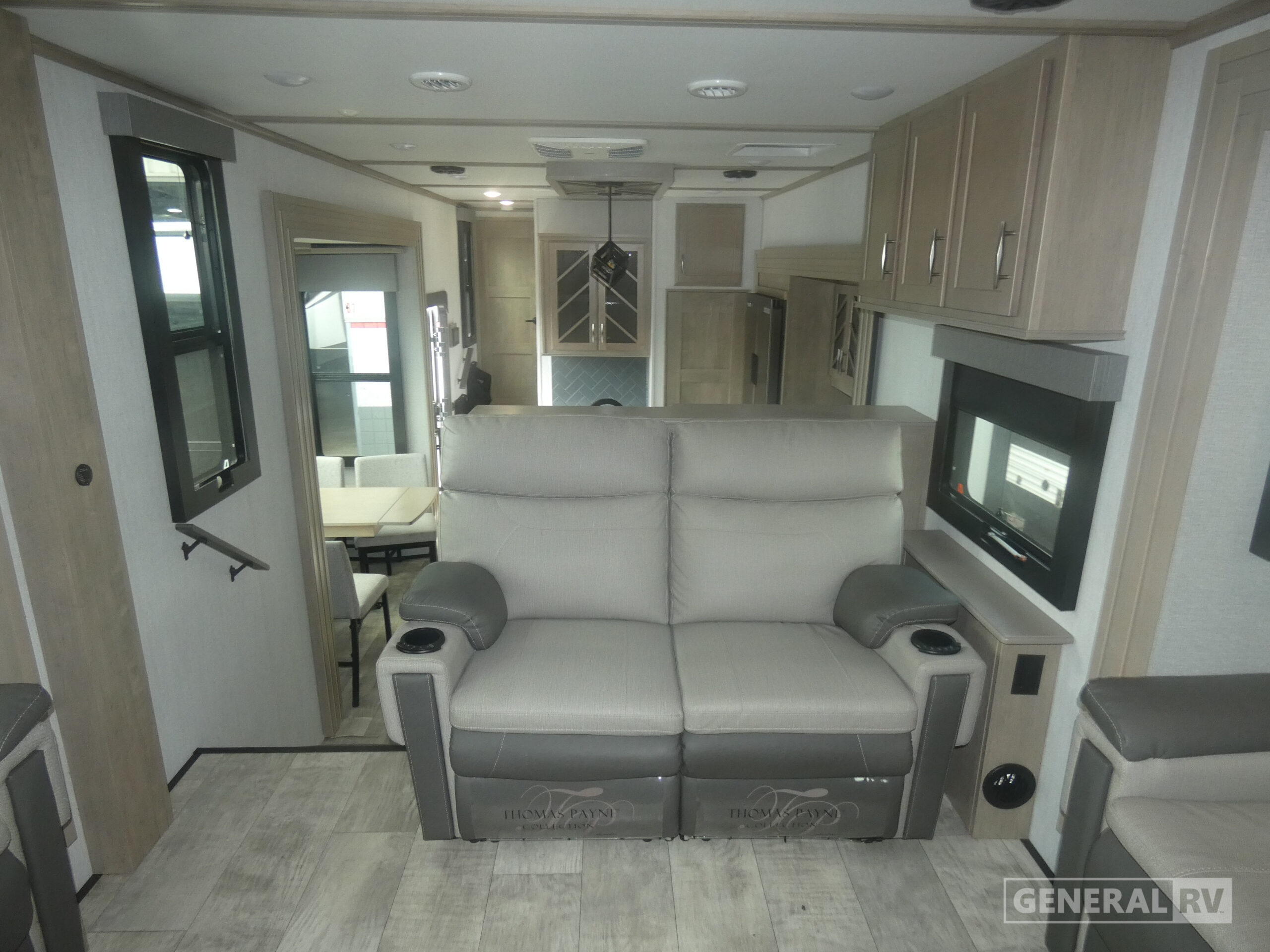 2023 Grand Design MOMENTUM 376THS in brownstown MI