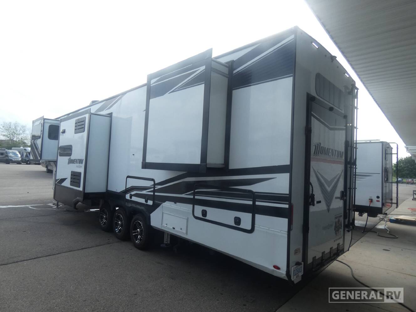 A photo of this 2023 Grand Design MOMENTUM 376THS