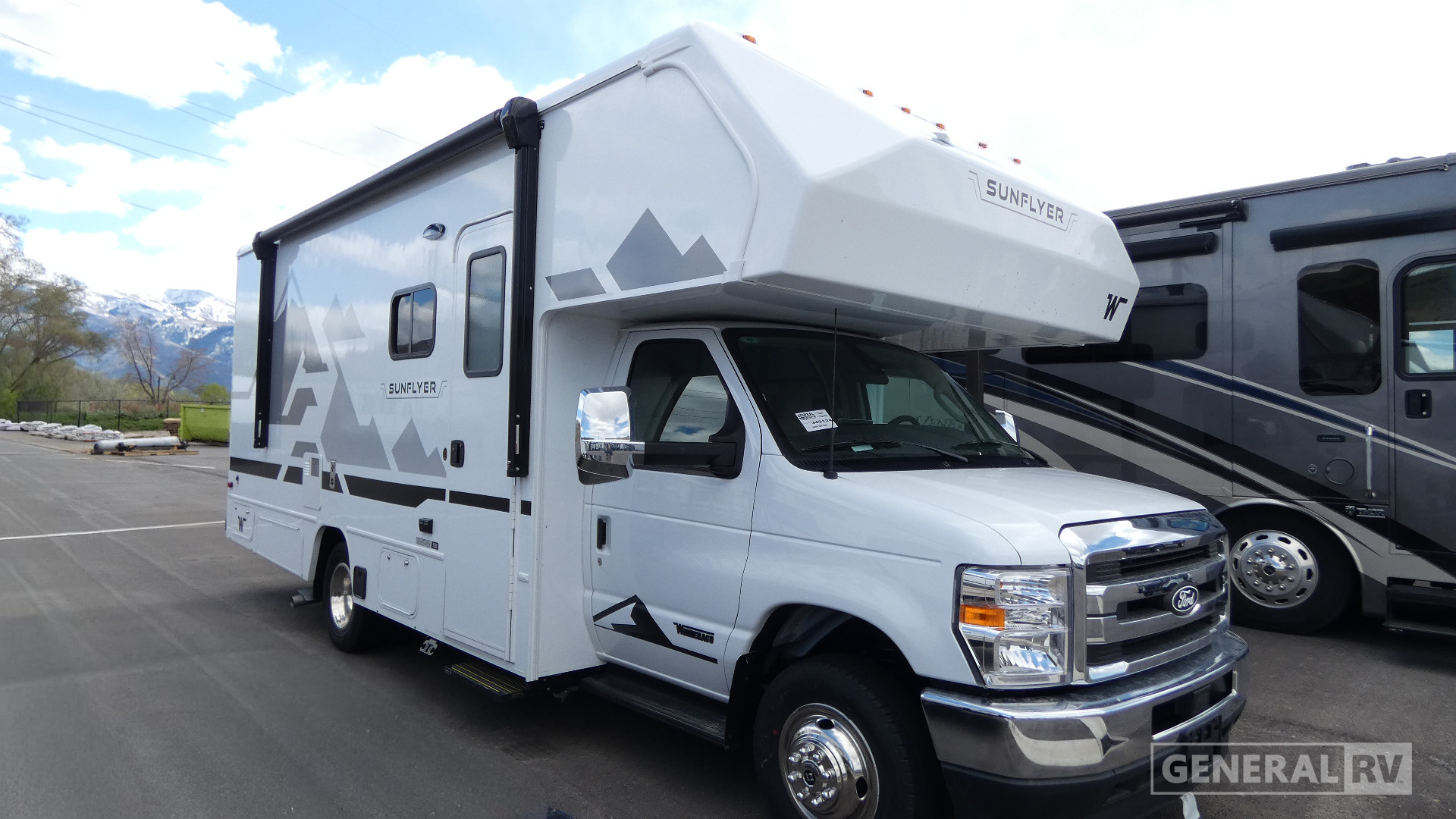 2027 Winnebago SUNFLYER 22RS in south weber UT