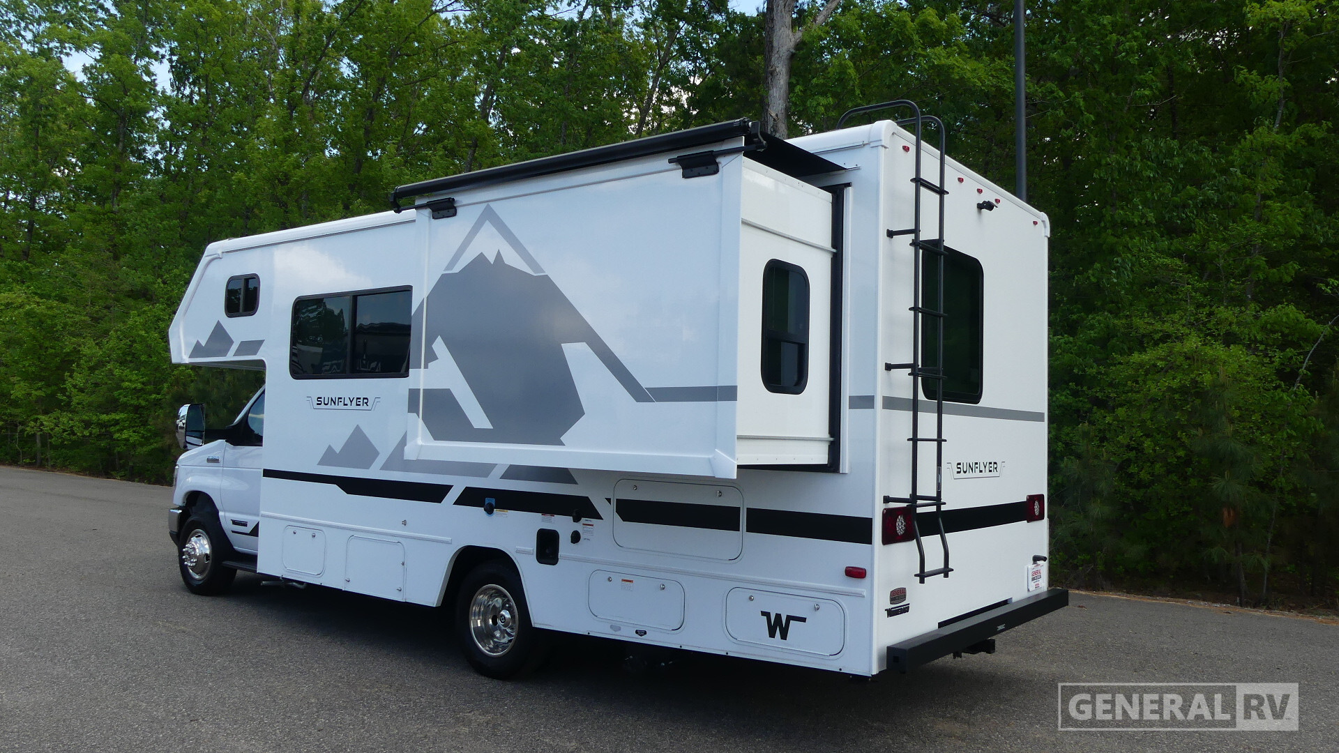 2027 Winnebago SUNFLYER 22RS in ashland VA