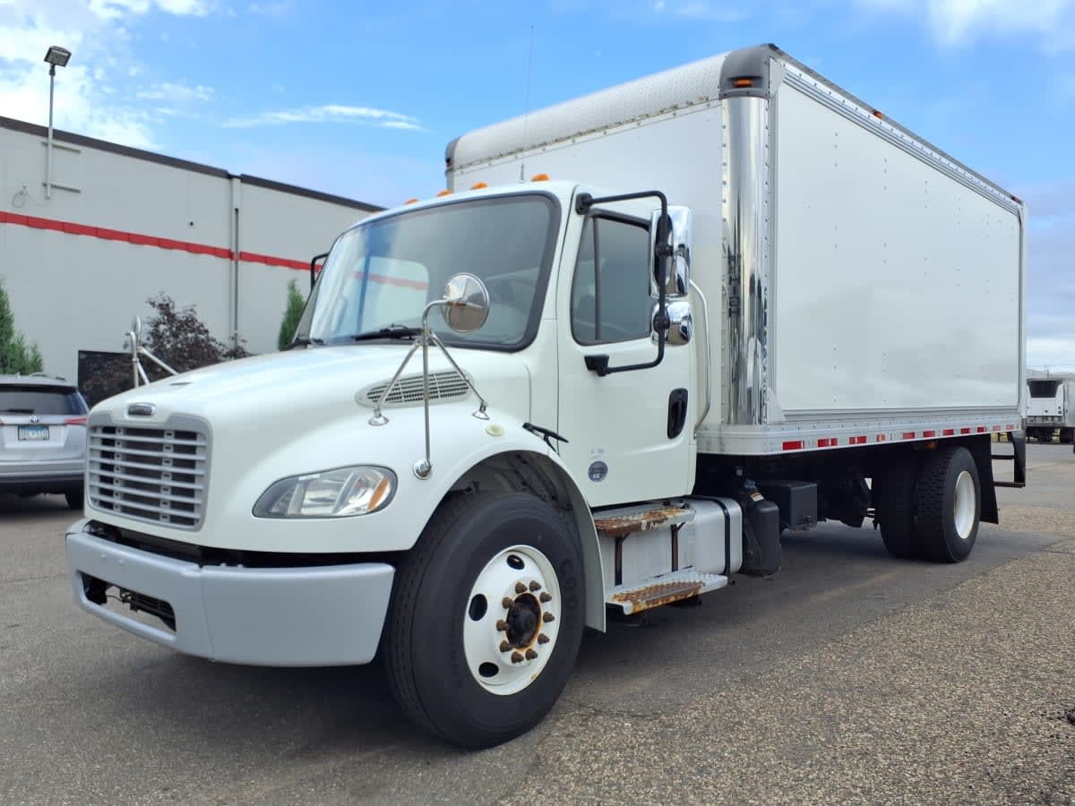 2019 FREIGHTLINER BUSINESS CLASS M2 106 in Minneapolis, MN