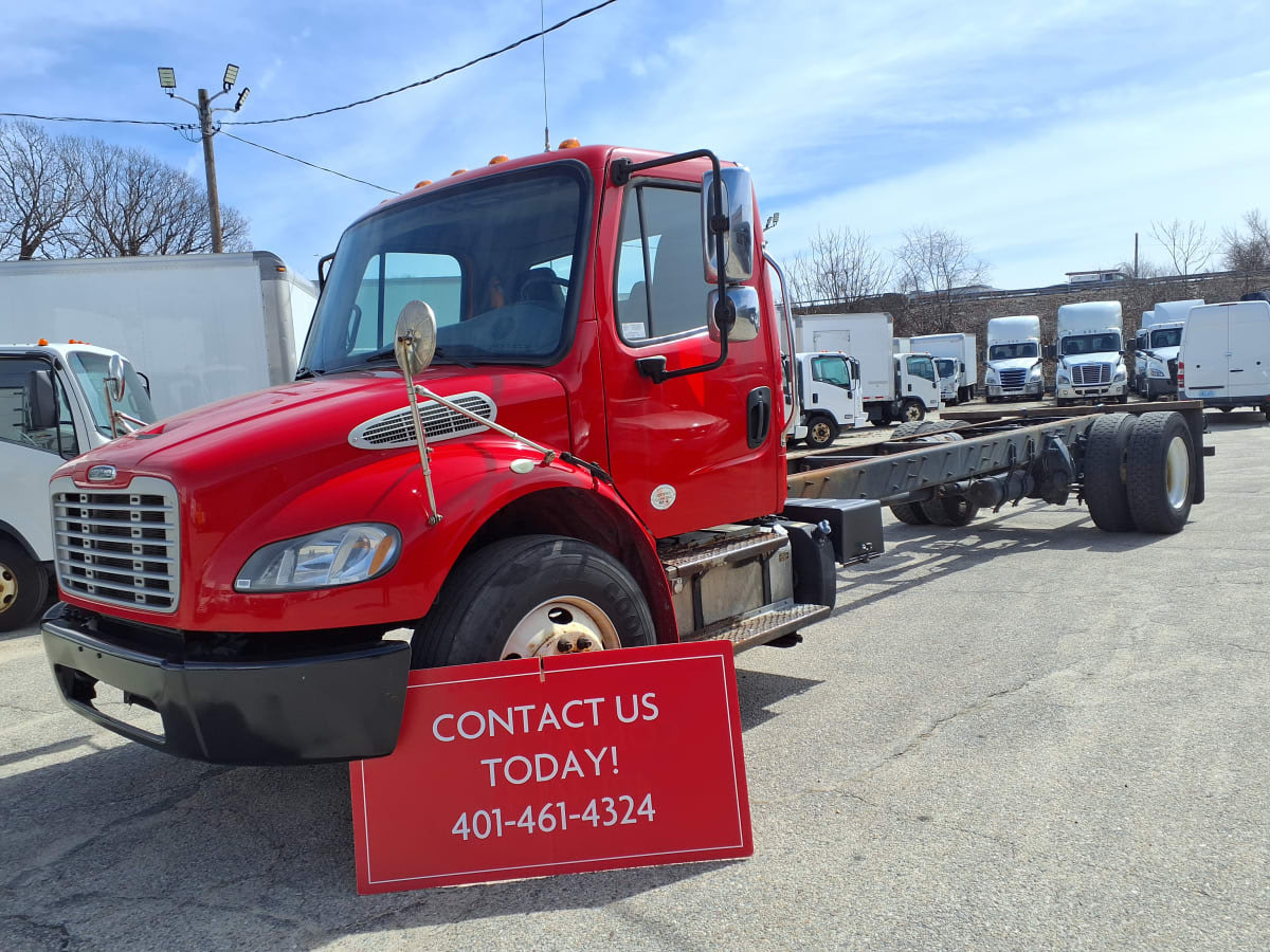 2019 FREIGHTLINER BUSINESS CLASS M2 106 in Warwick, RI