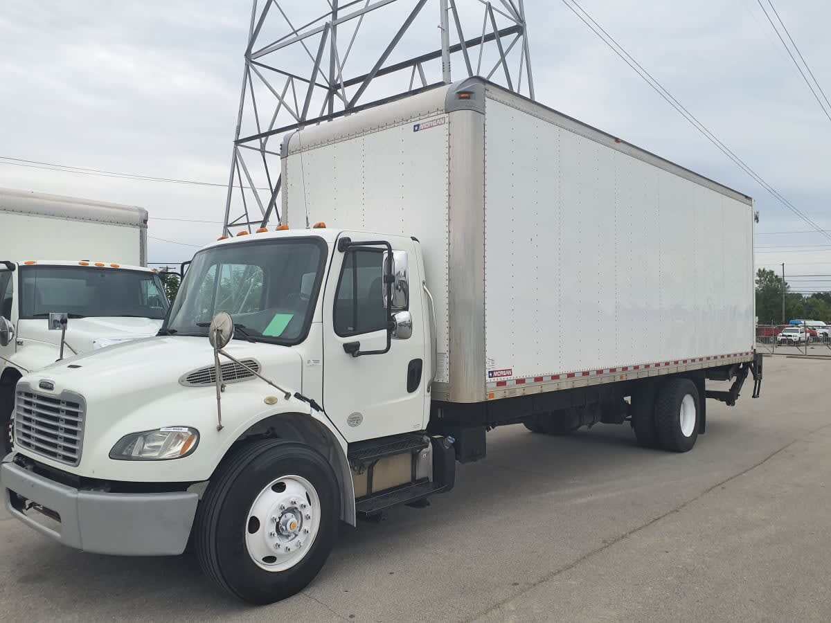 2017 FREIGHTLINER BUSINESS CLASS M2 106 in Indianapolis, IN