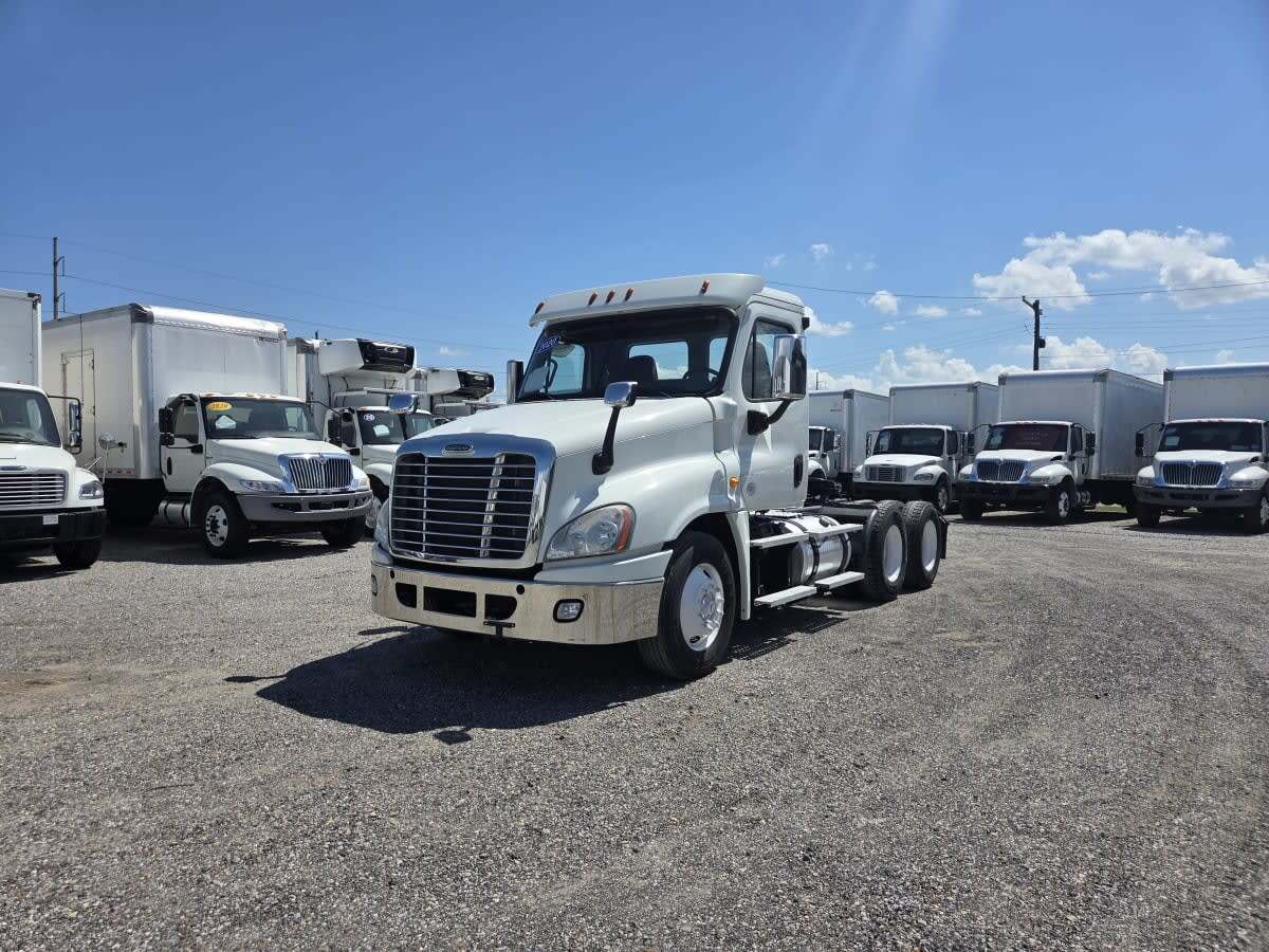 2020 FREIGHTLINER CASCADIA 125 in Saint Rose, LA