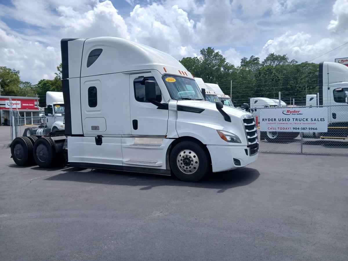 2023 FREIGHTLINER CASCADIA 126 in Jacksonville, FL
