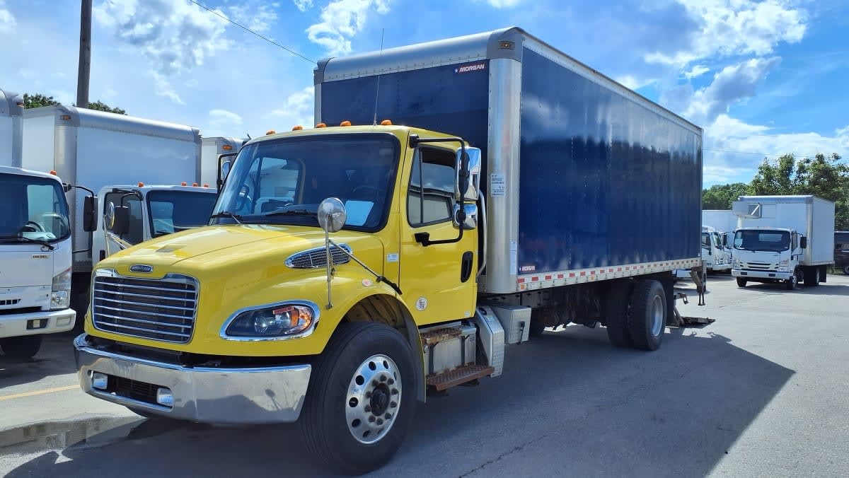 2021 FREIGHTLINER BUSINESS CLASS M2 106 in Salisbury, MA