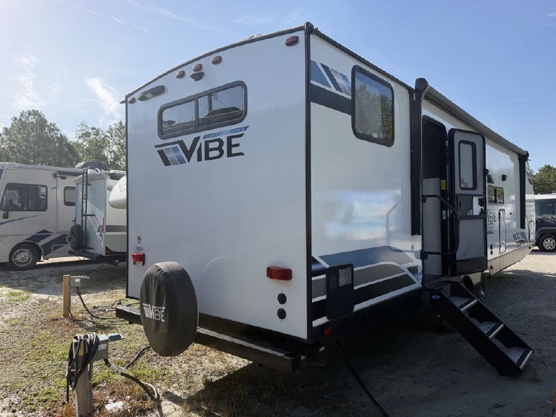 2023 FOREST RIVER VIBE 28BH
