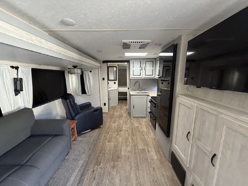 2023 FOREST RIVER VIBE 28BH