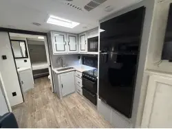 2023 FOREST RIVER VIBE 28BH