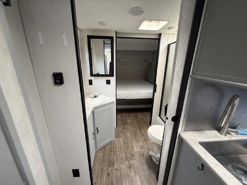 2023 FOREST RIVER VIBE 28BH