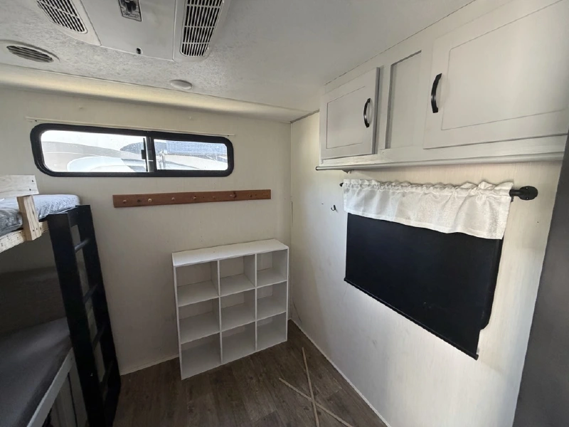 2023 FOREST RIVER VIBE 28BH