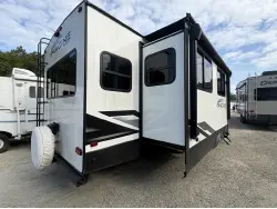 2022 GRAND DESIGN IMAGINE 2970RL