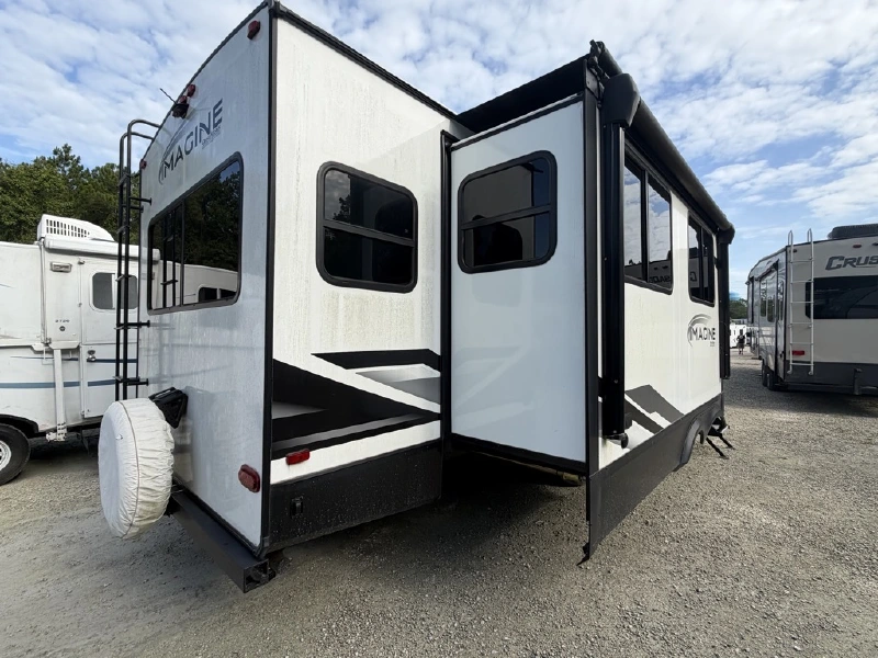 2022 GRAND DESIGN IMAGINE 2970RL