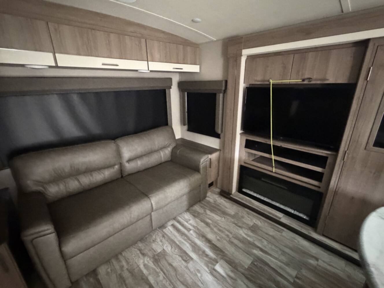 A photo of this 2022 Grand Design IMAGINE 2970RL
