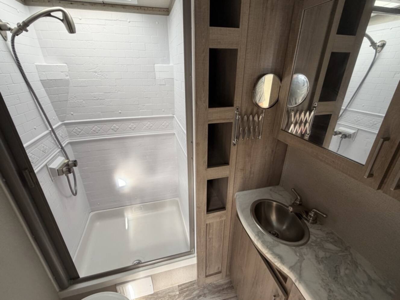 A photo of this 2022 Grand Design IMAGINE 2970RL
