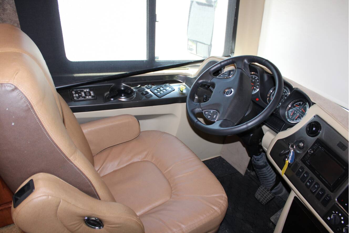 A photo of this 2015 Tiffin Motorhomes PHAETON 40 QBH
