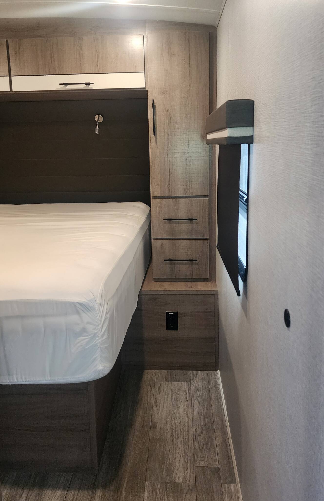 A photo of this 2023 Grand Design IMAGINE 2970RL