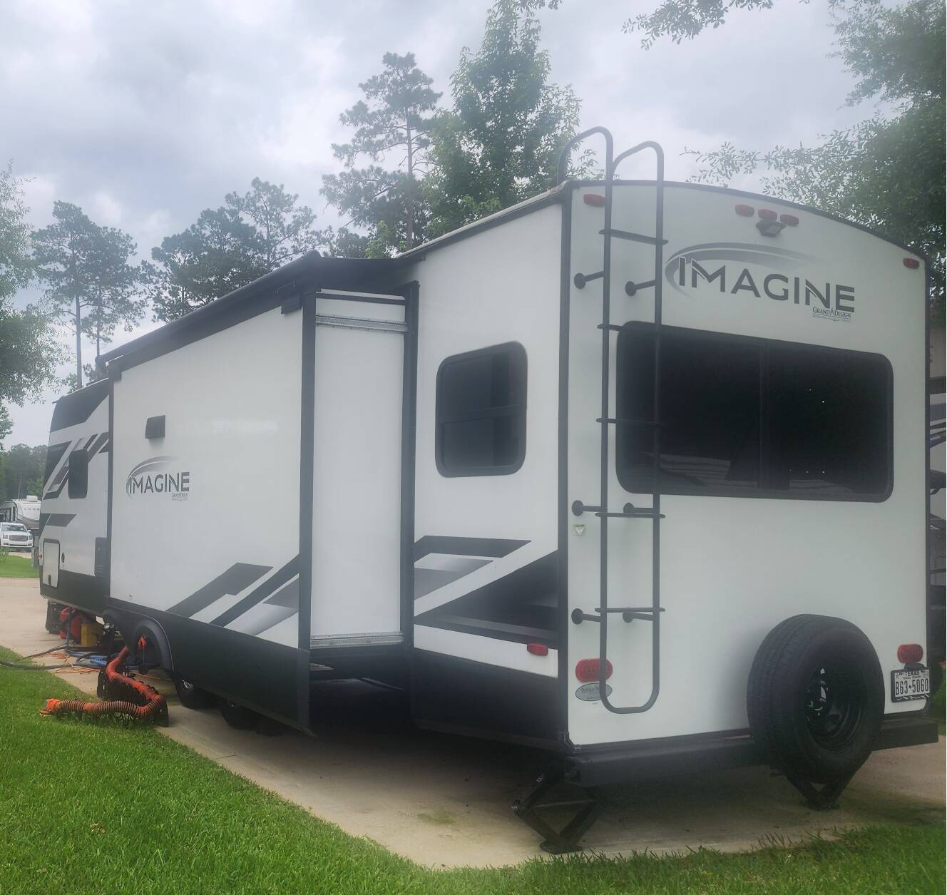 A photo of this 2023 Grand Design IMAGINE 2970RL