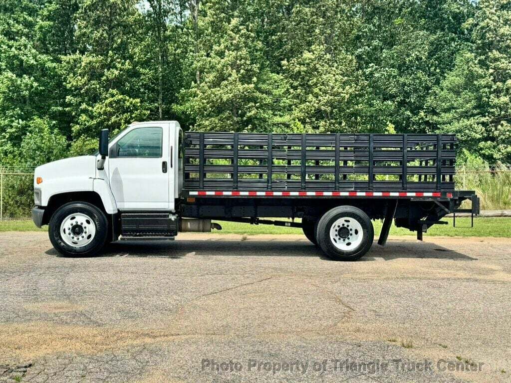 2006 CHEVROLET C6500 NON CDL JUST 31k MILES! CAT DIESEL! in Franklinton, NC