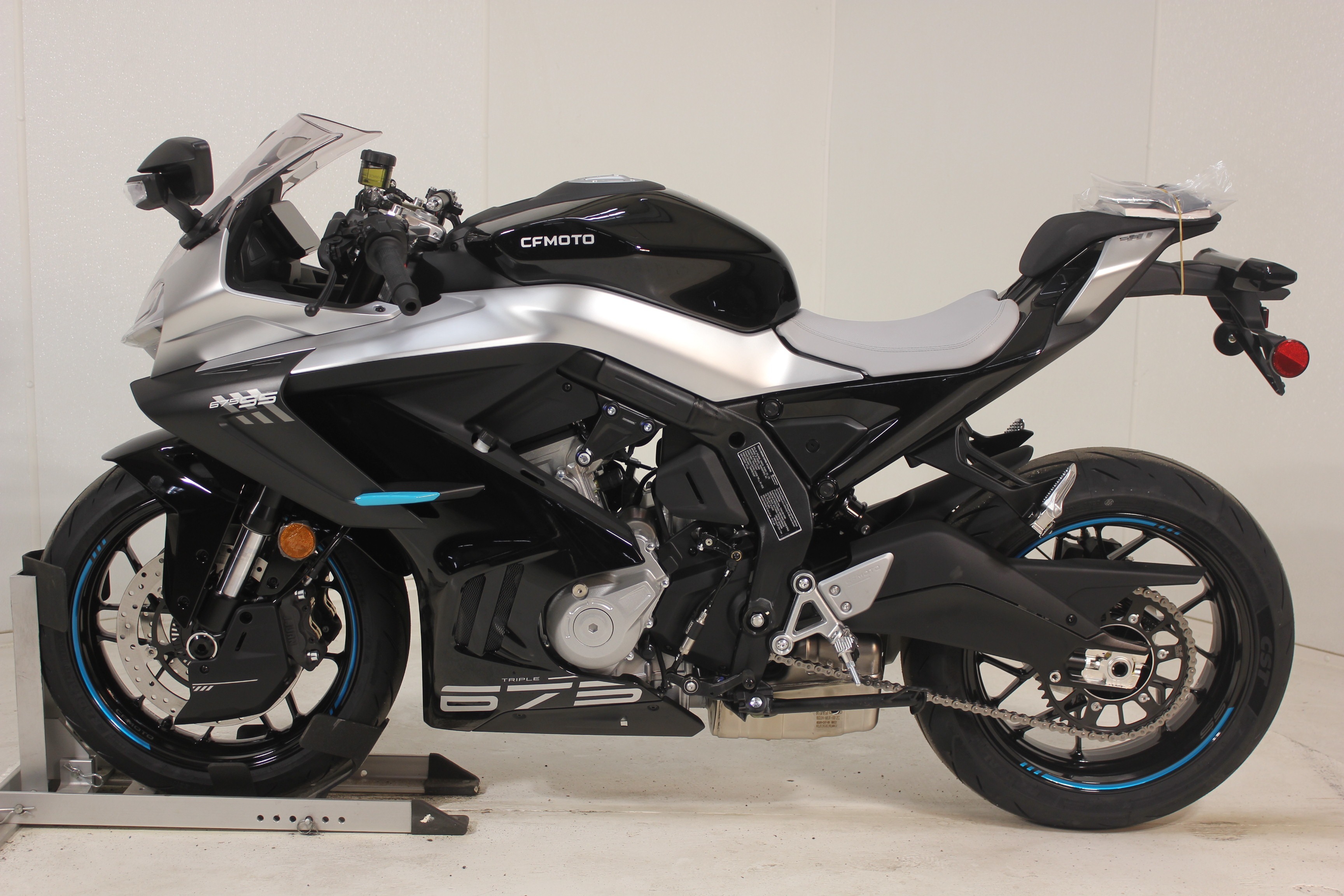2026 CFMOTO 675SS SS in Pittsfield, MA
