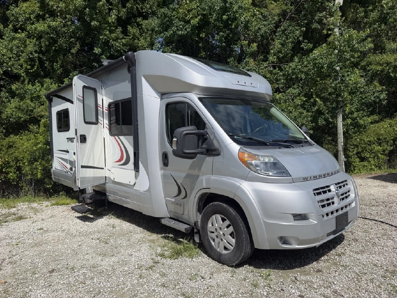 2017 WINNEBAGO