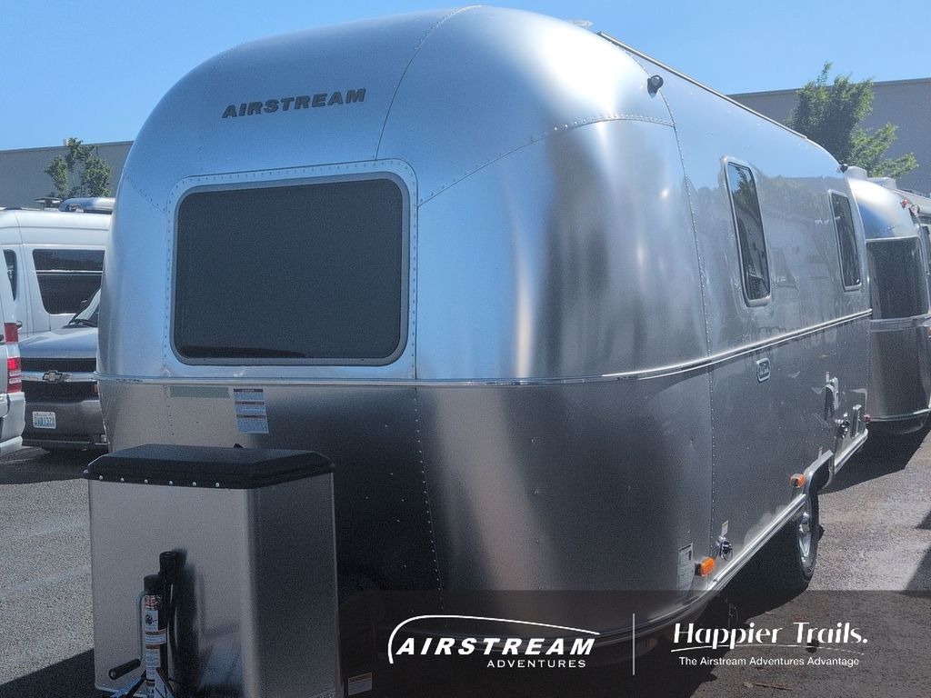 2026 Airstream World Traveler 22RB in clackamas OR