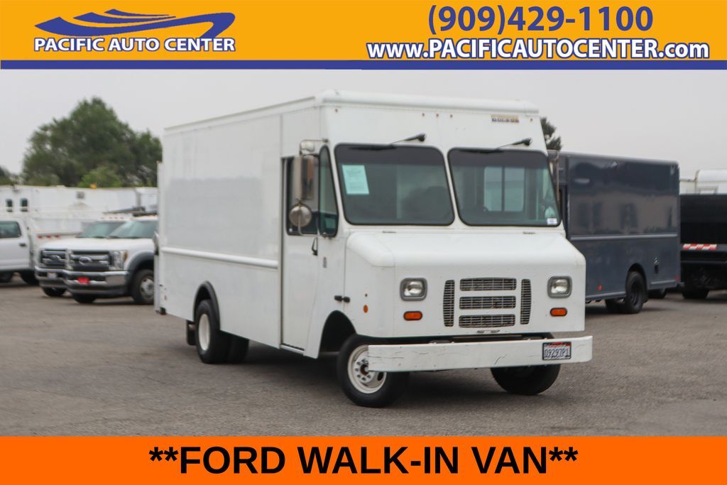 2013 Ford E-450SD in Fontana, CA
