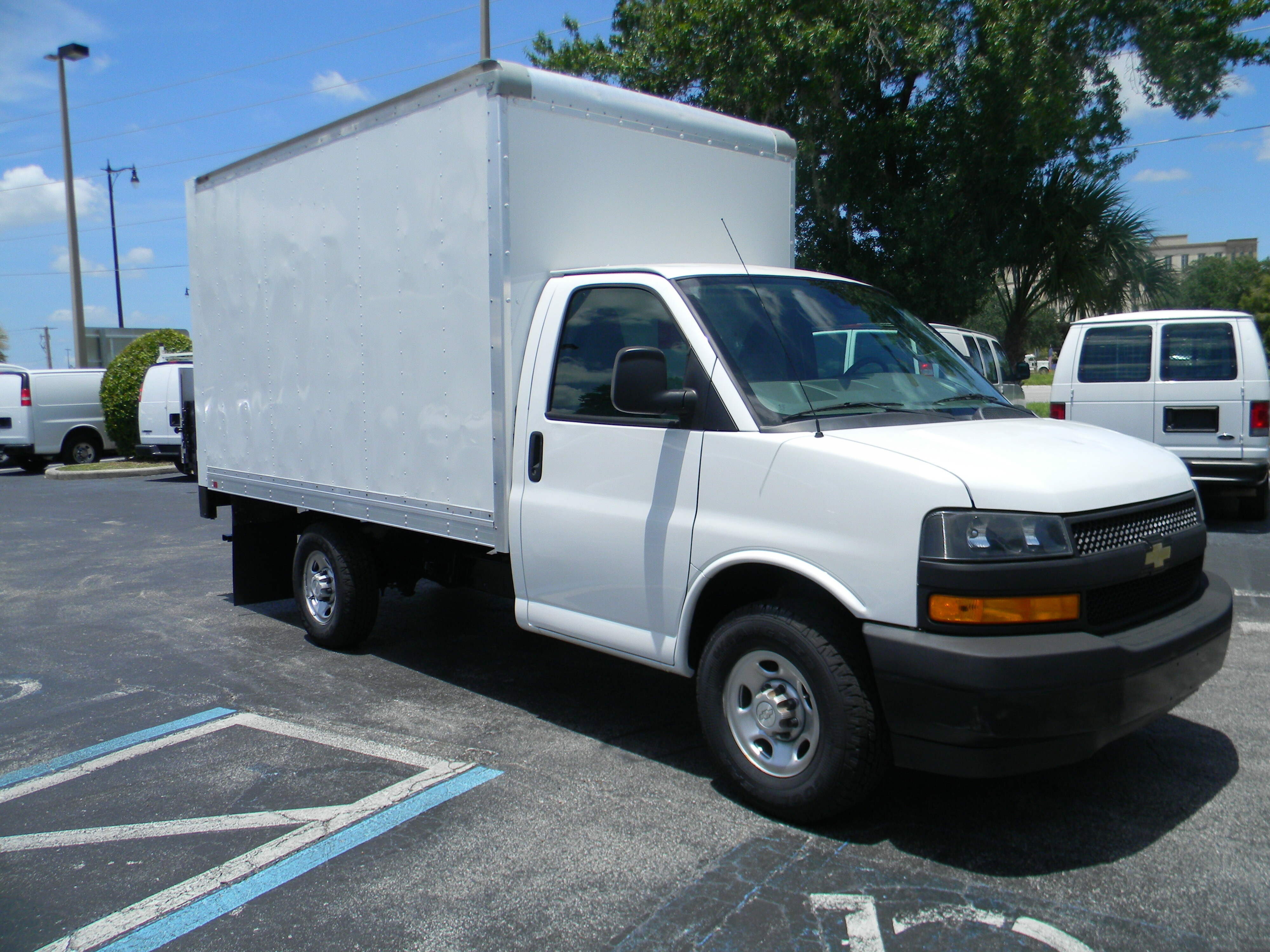 2019 CHEVROLET EXPRESS G3500 in Sanford, FL