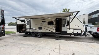 2017 COACHMEN FREEDOM EXPRESS 310BHDS