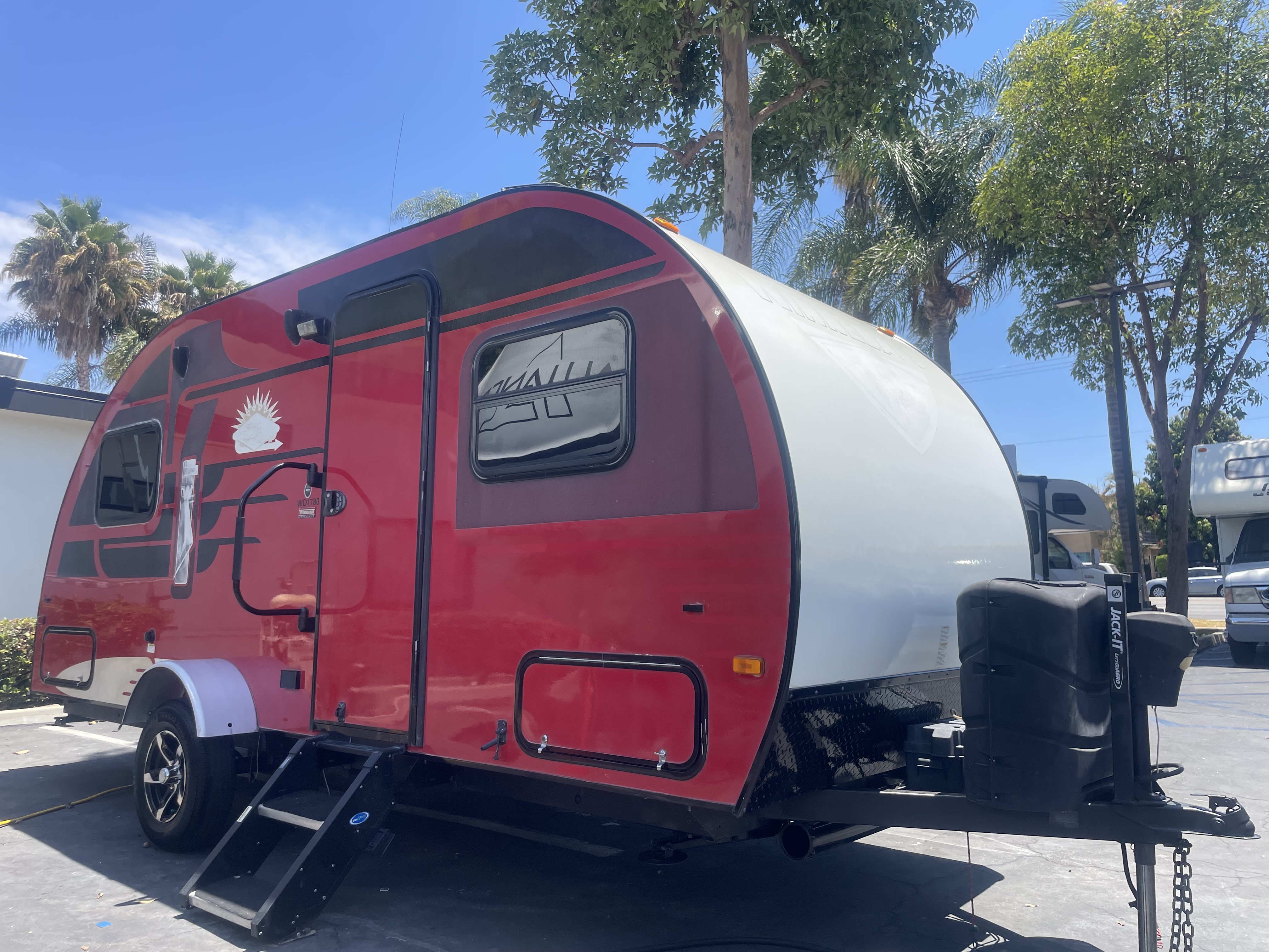 2016 Winnebago Minnie Drop WD1780 in la habra CA